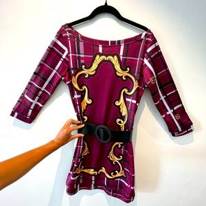 Very elegant dress to use with tights. On a cold night.